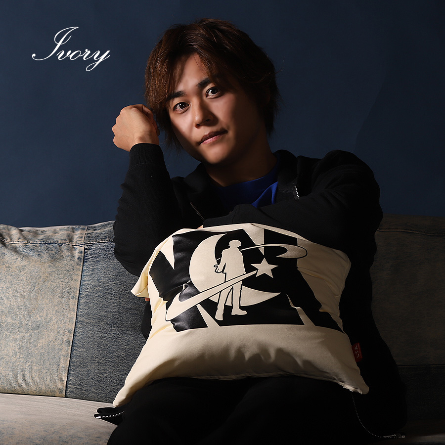 受注期間限定！河本啓佑コラボ企画第3弾！コラボクッション